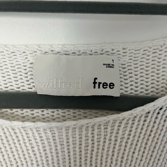 ARITZIA WHITE SWEATER - Picture 2 of 2